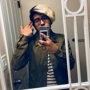 Meet your Posher, Axel